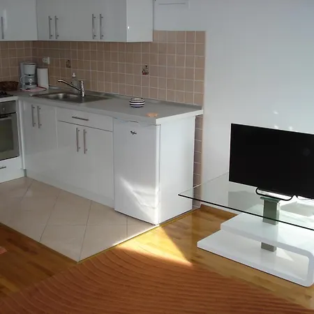 Apartment House Danica *