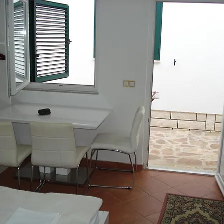 Apartment House Danica *
